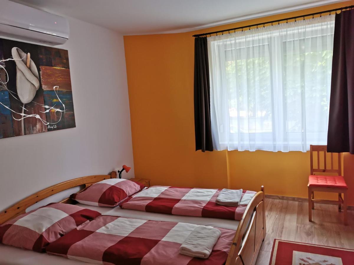 Glazer Szallas Tapolca Extérieur photo