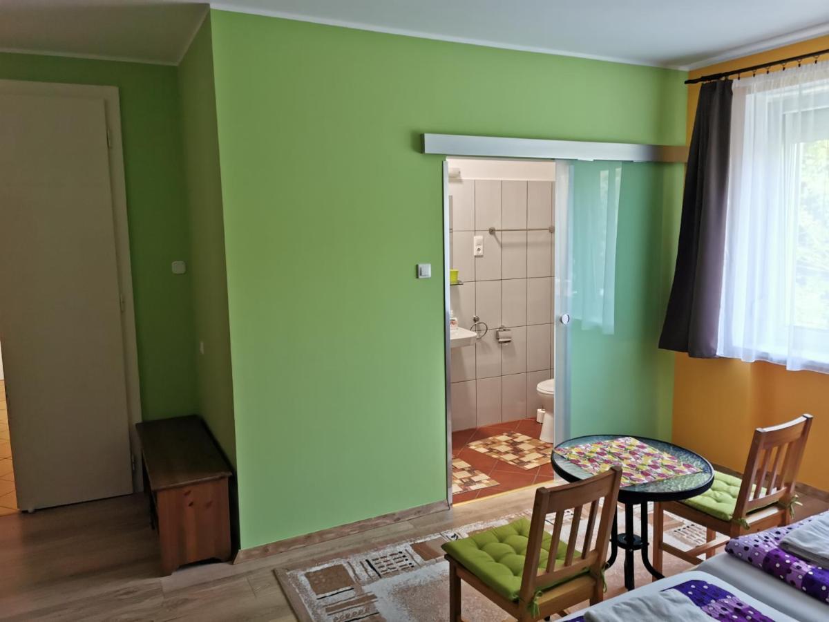 Glazer Szallas Tapolca Extérieur photo